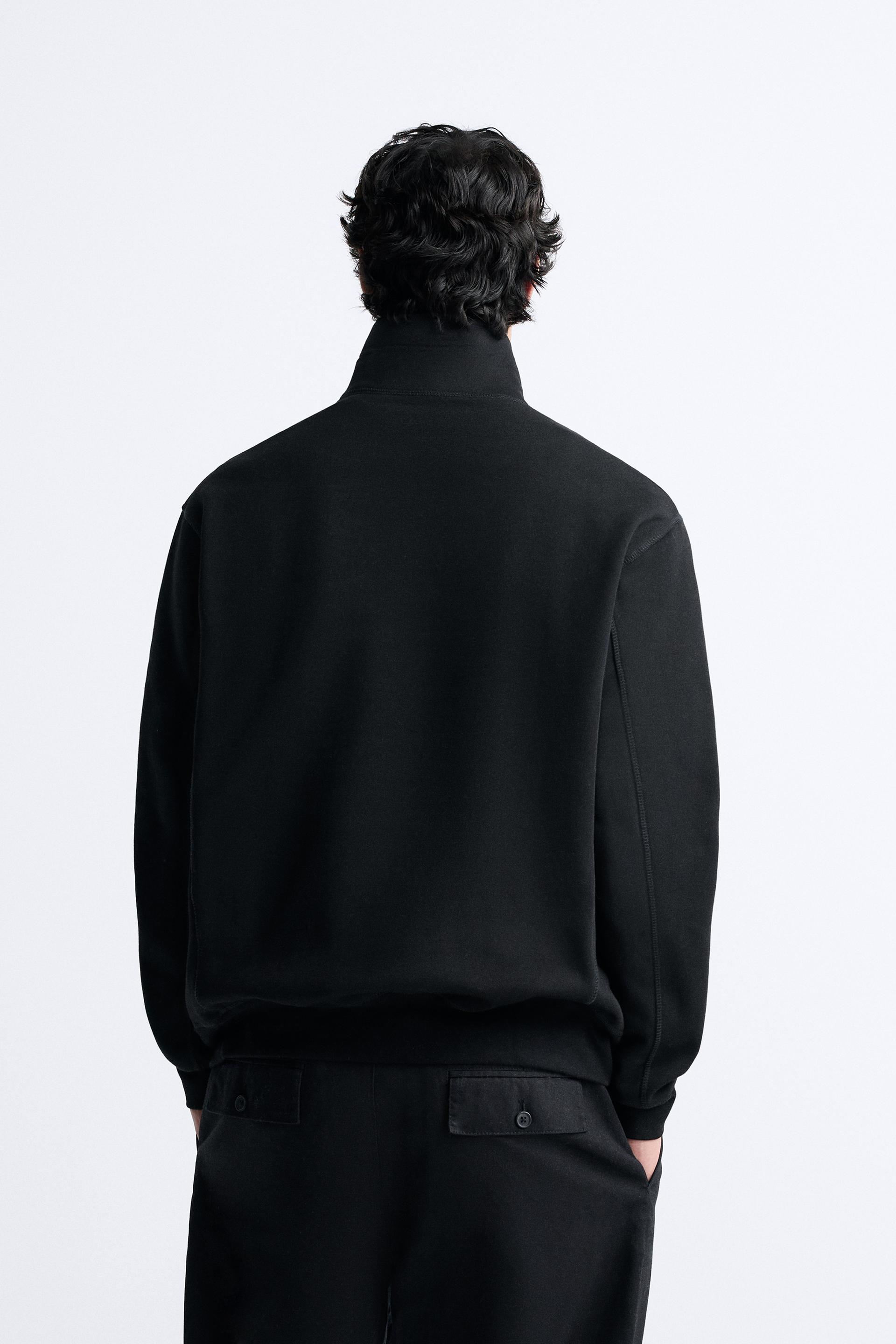 FERMUARLI YAKA SWEATSHIRT